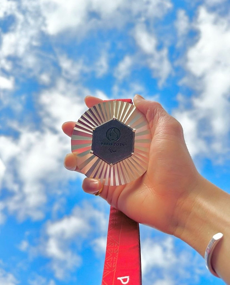 ���w�i�ɋ⃁�_����͂񂾎ʐ^